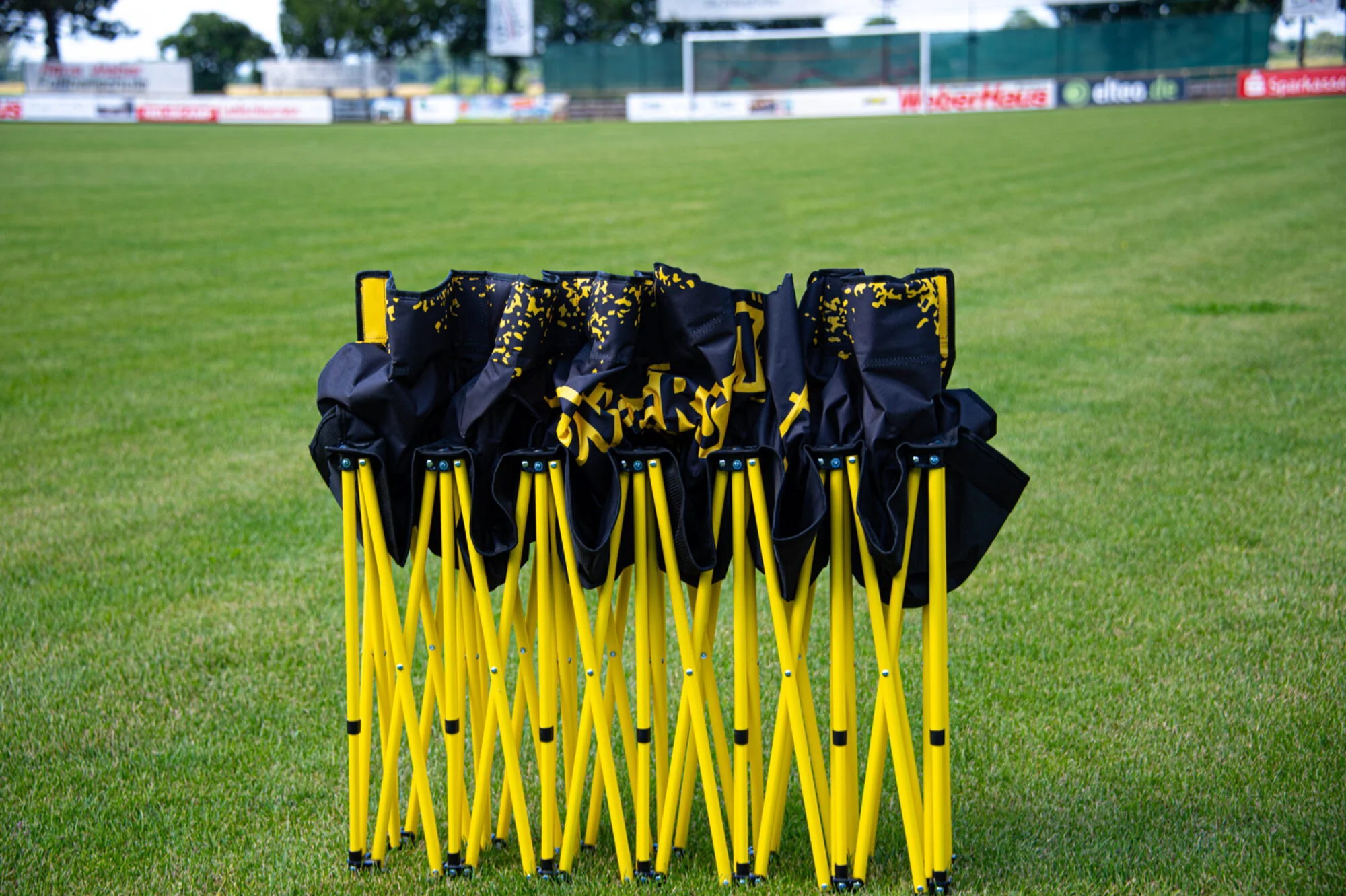 Powershot Faltbare Sitzbank für Spielfeldränder - wetterfest - Image 5