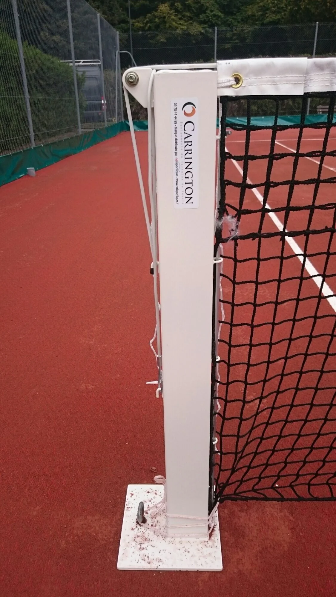 Powershot Tennispfosten mit Bodenplatte, Spannmechanik außen - Image 3