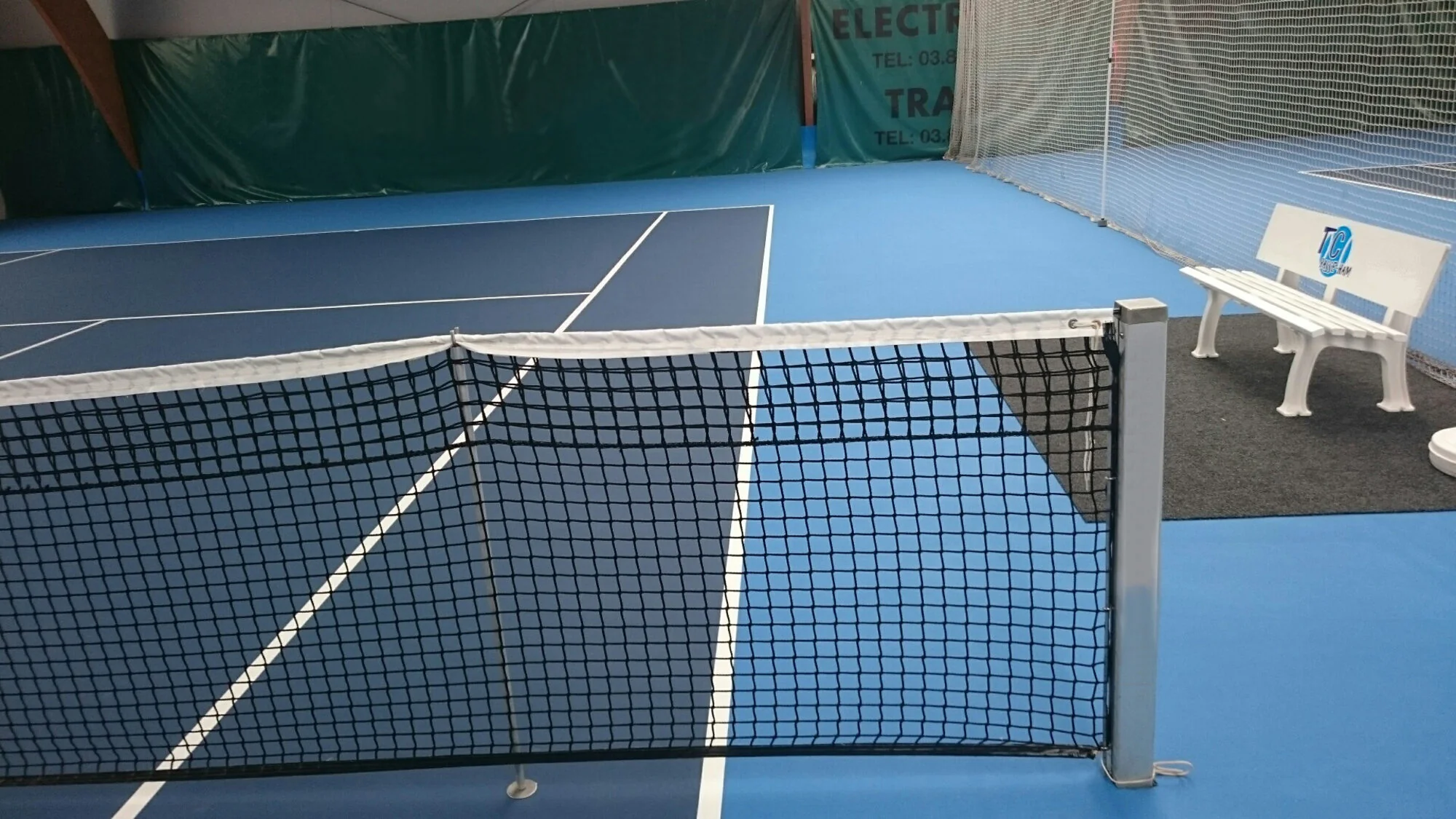 Powershot Tennispfosten mit Bodenhülsen, Spannmechanik innen - Image 3