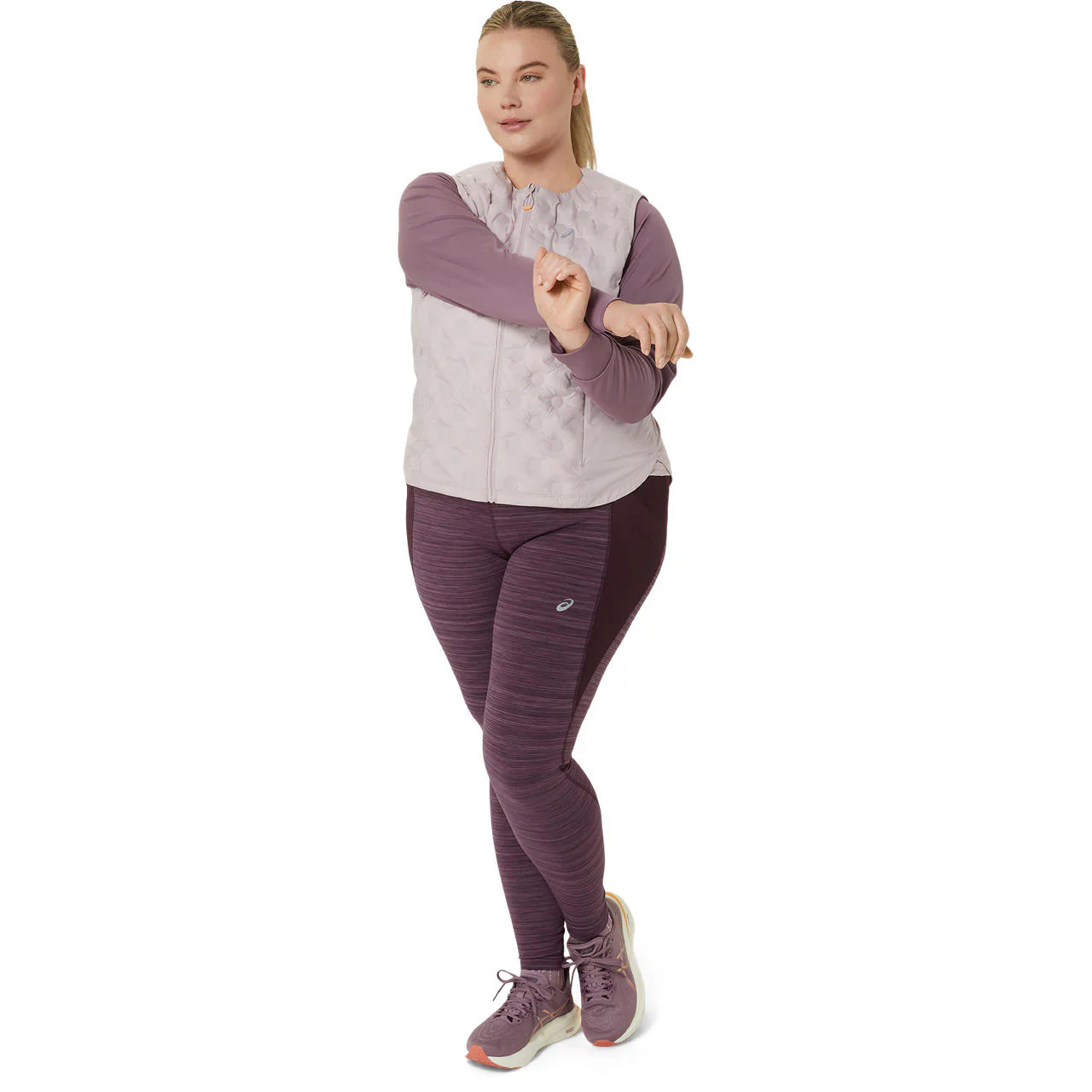 Asics Damenweste Nagino Run Padded Gilet - Image 4