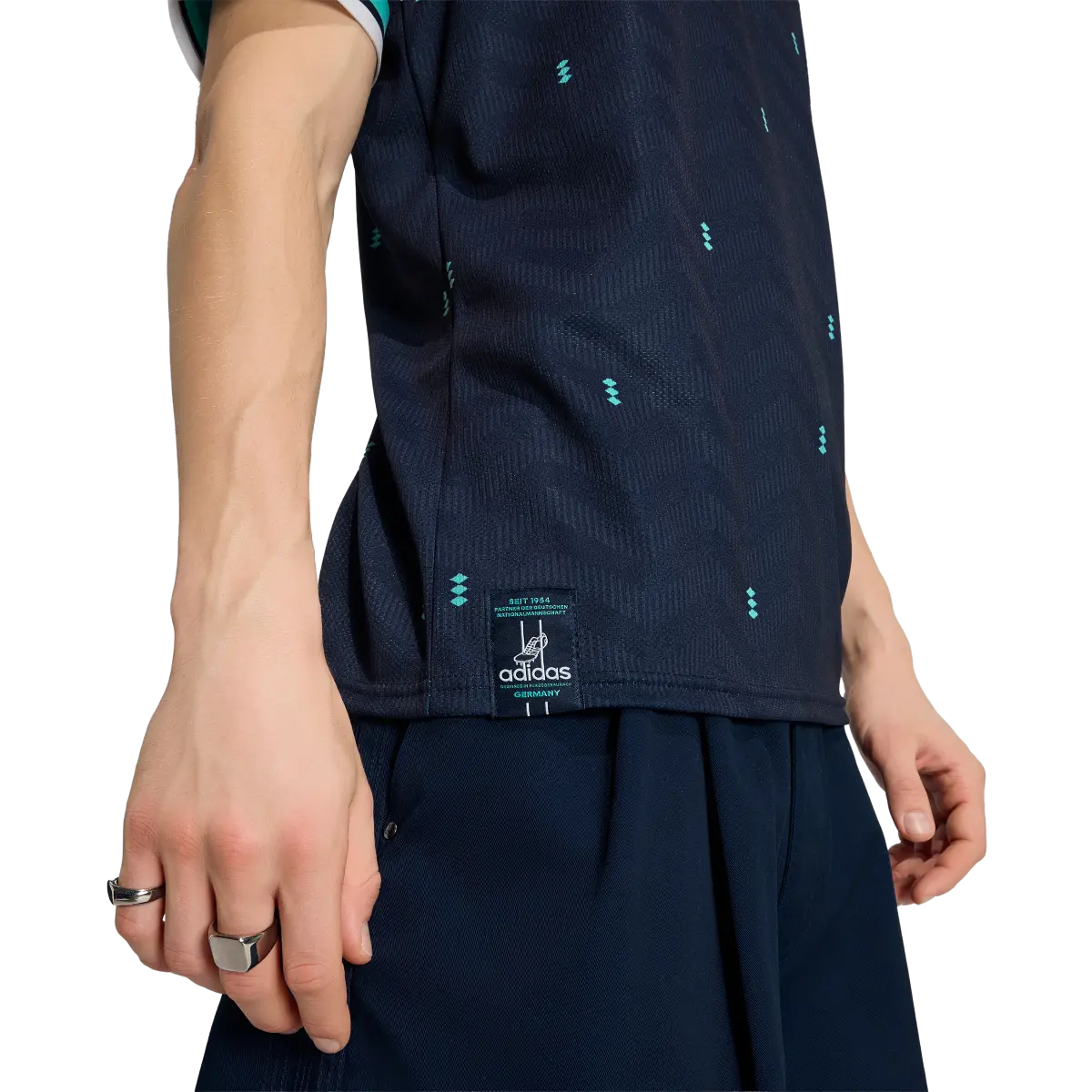 DFB Herrenfußballshirt Away Trikot, Auswärtstrikot mit Climacool für Spiel, Training und Fan Einsatz - Image 3