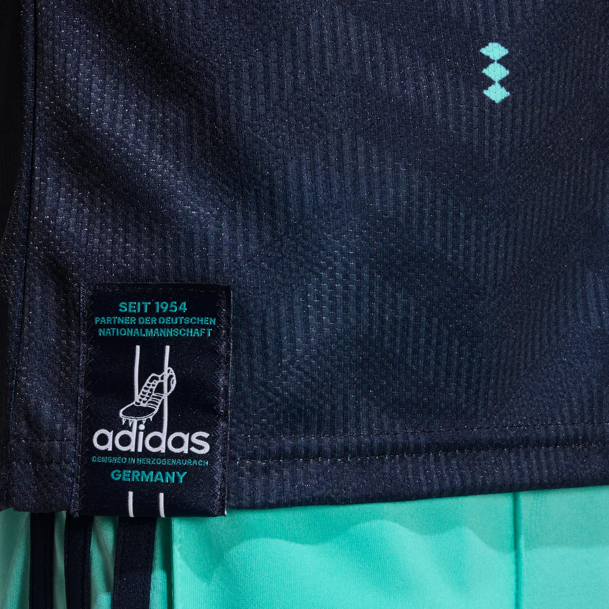 DFB Kinderfußballshirt Away Jersey Kids, Kinder Auswärtstrikot mit Climacool für Spiel, Training und Fan Einsatz - Image 7