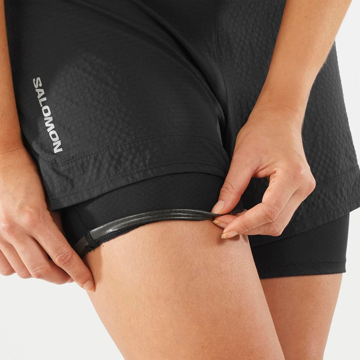 Salomon Damenlaufhose Sense Aero 2in1 Short - Image 3